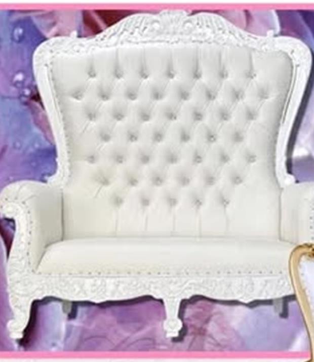White throne loveseat
